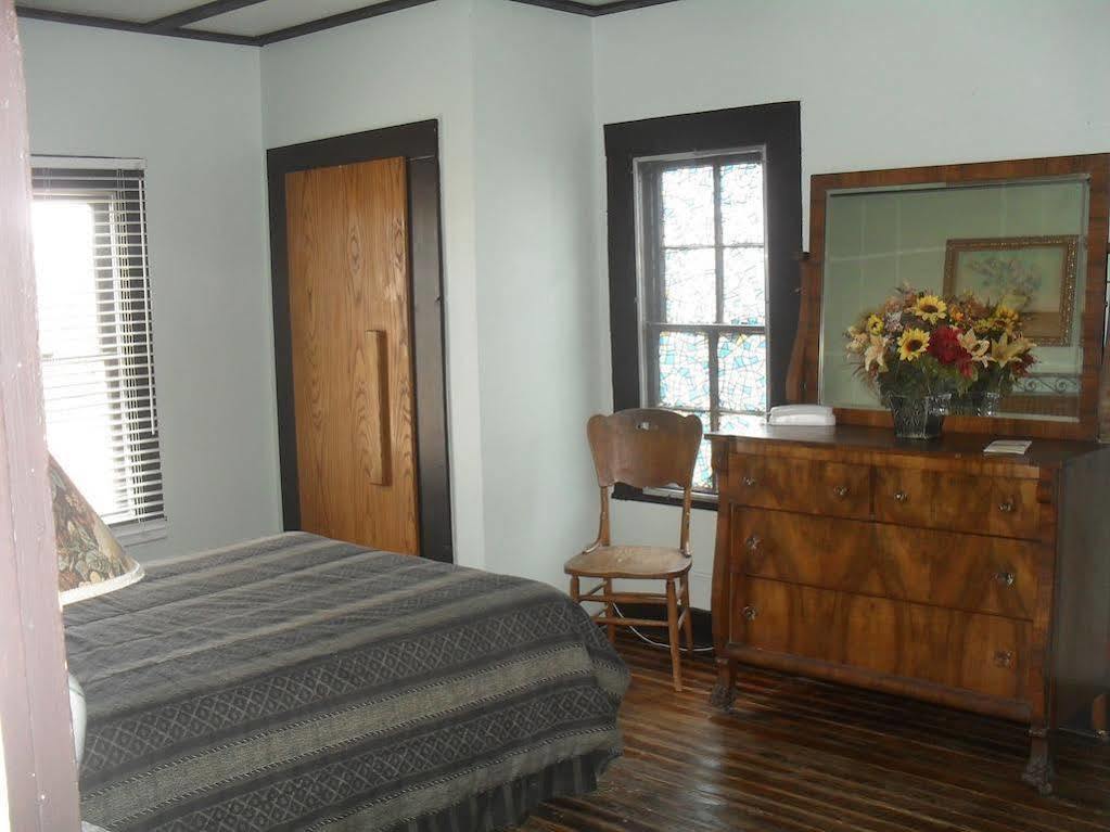 Hotel Steam Train 3*